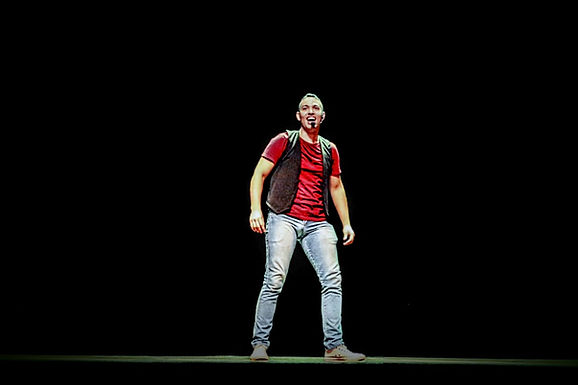 Hoje tem espetáculo OpenRiso no palco do Teatro Municipal