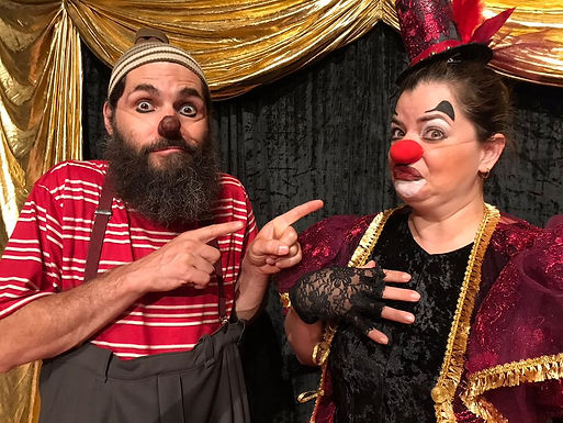 Caravana apresenta teatro, circo e recreação para crianças e adultos na Praça da Matriz