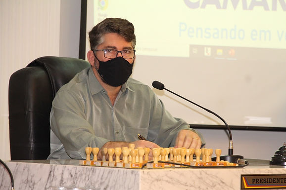 Reestruturação traçada pela Fipe prevê redução de 10 cargos na estrutura da Câmara