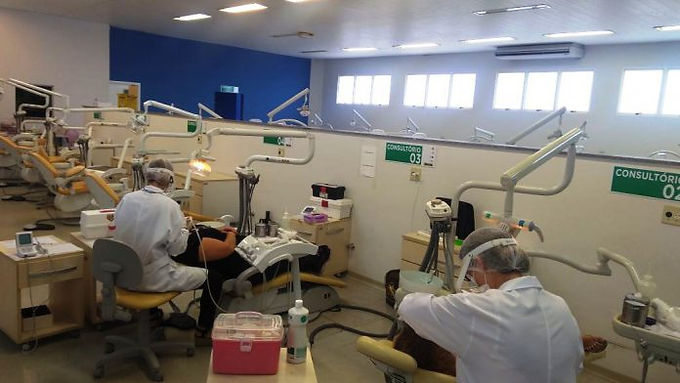 Imes promove curso de extensão em Endodontia, prótese e dentística