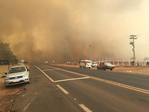 Catiguá suspende aulas e cancela atendimentos de Saúde após incêndio em área rural