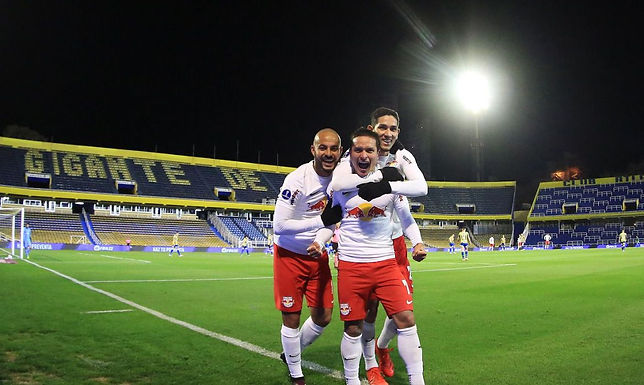 Sul-Americana: Artur brilha e Bragantino derrota Rosario na Argentina