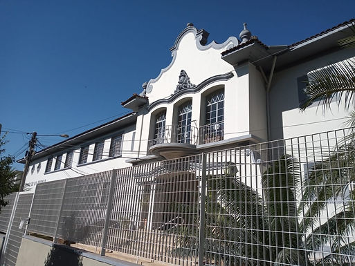 Unidades do Centro de Estudo de Línguas recebem matrículas para o 2º semestre