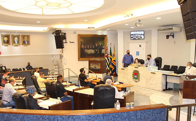 Vereadores adiam votação das contas de Macchione de 2018 e dois projetos são aprovados