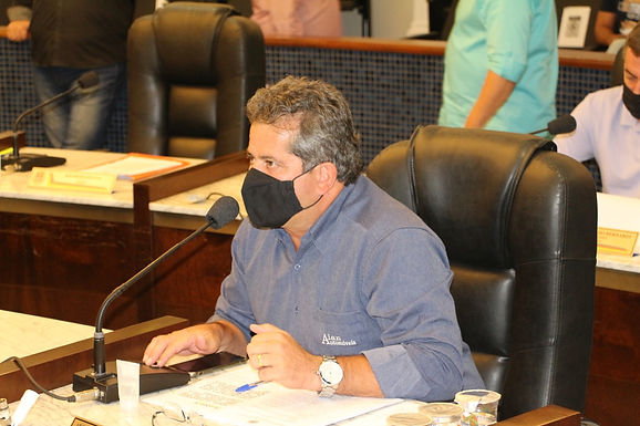 Prefeitura obtém liminar e suspende lei que concede desconto sobre multas da Área Azul