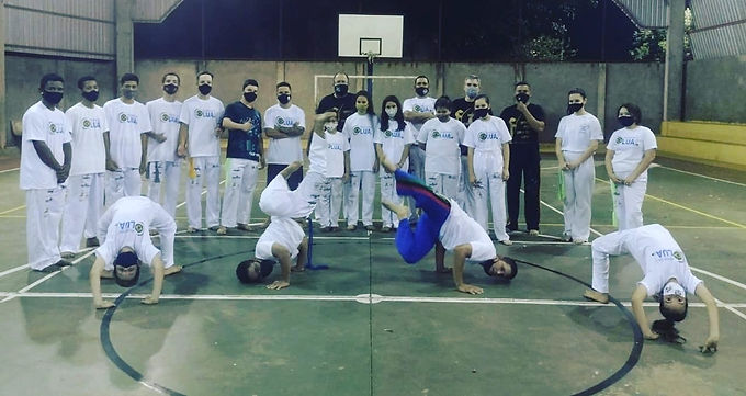 Associação Cultural Filhos da Lua retoma aulas de capoeira, jiu-jitsu e dança circular em Pindorama
