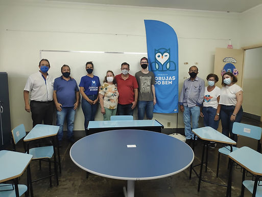 Rotary Catanduva Norte realiza doação de mesas e cadeiras ao projeto Corujas do Bem