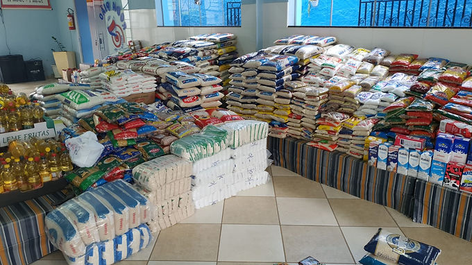 Escola particular de Catanduva arrecada duas toneladas de alimentos para a AVCC