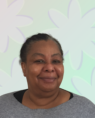 A portrait photo of Desrean McFarlane, facilitator and early childhood educator of Mother Goose Montreal.