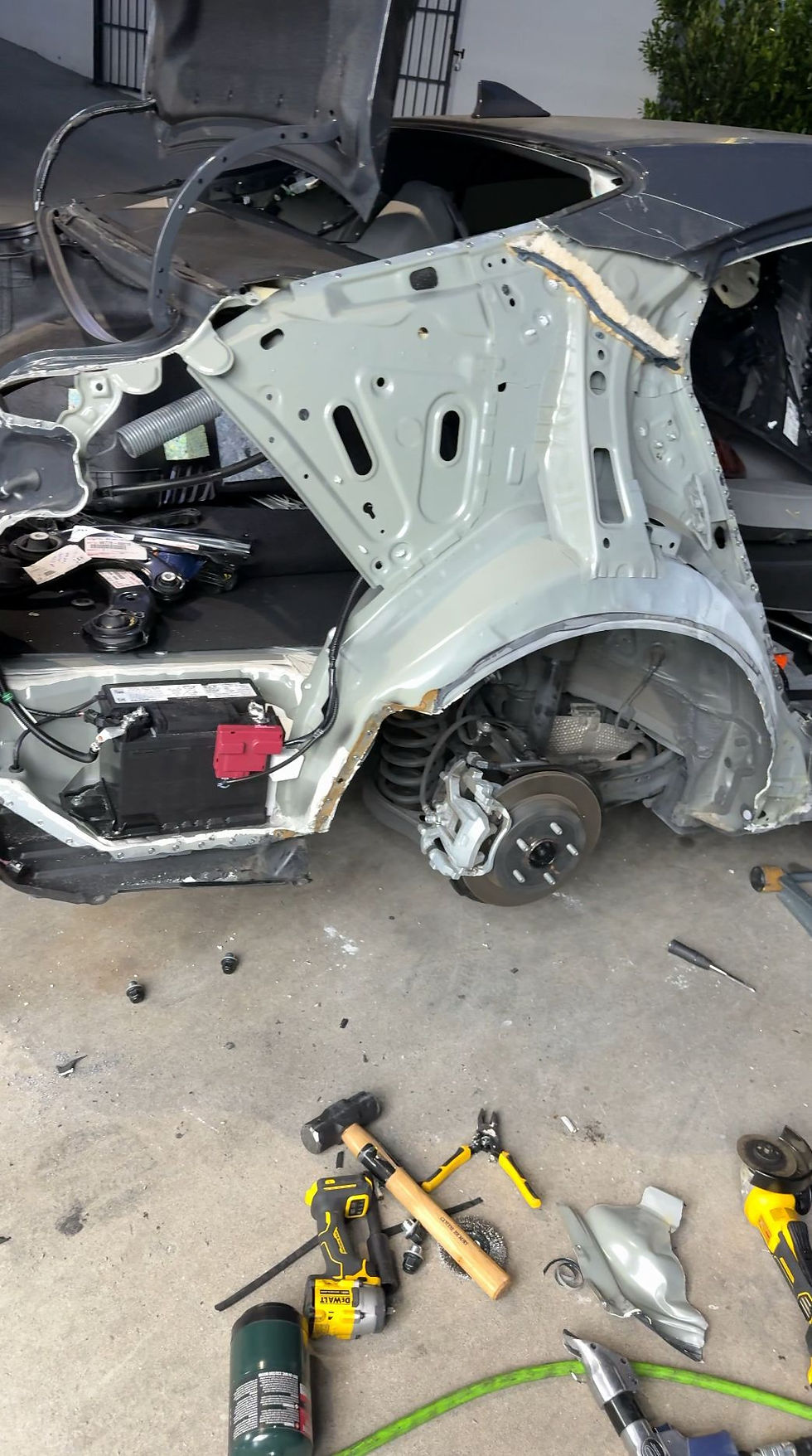 Auto Body & Collision Repair Shop in Los Angeles, CA