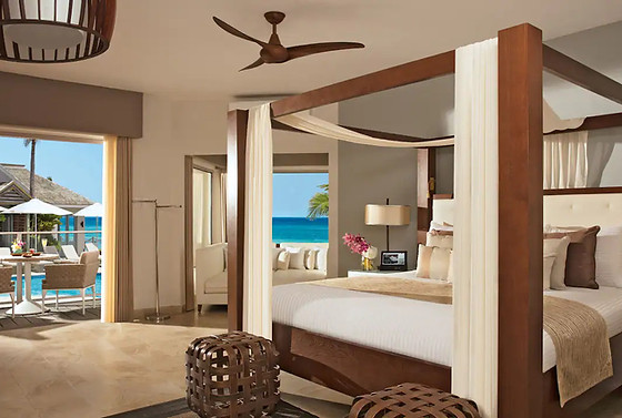 ZOMBJ-P0004-Junior-Suite-Ocean-View_edit