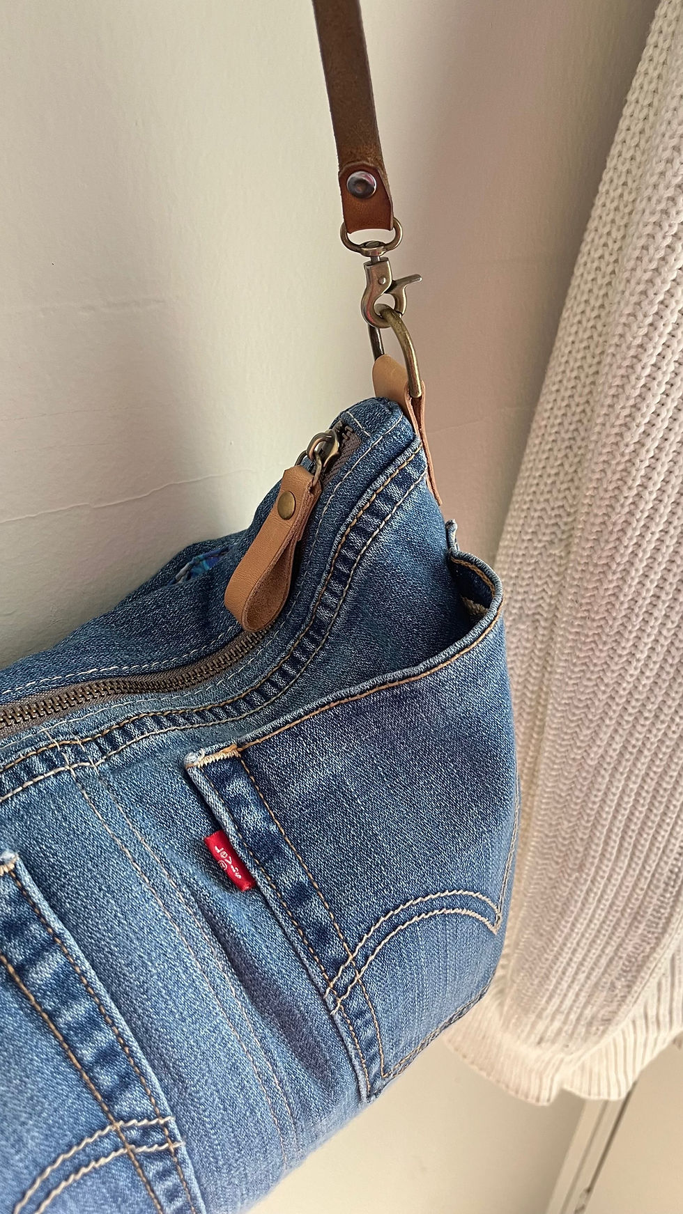 Thumbnail: Claire Upcycled Levi’s jeans 8 pockets