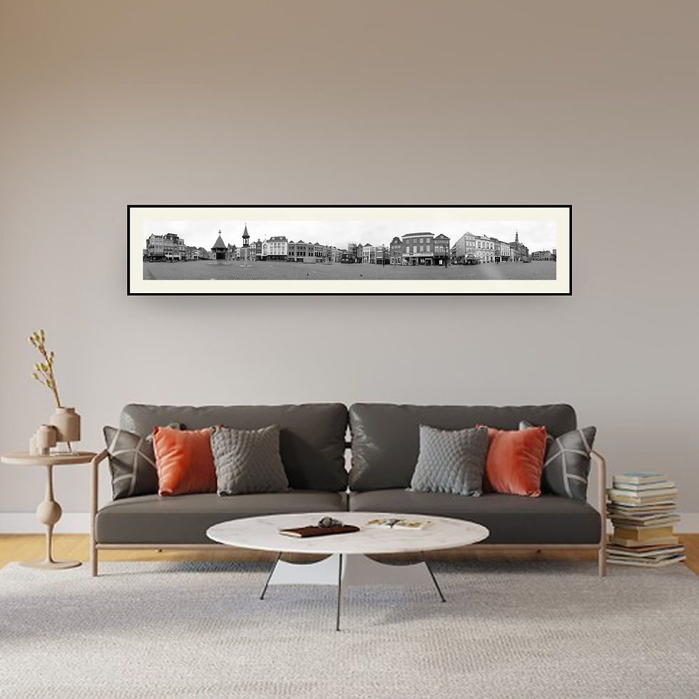 Panoramafoto van de Bossche Markt ingelijst