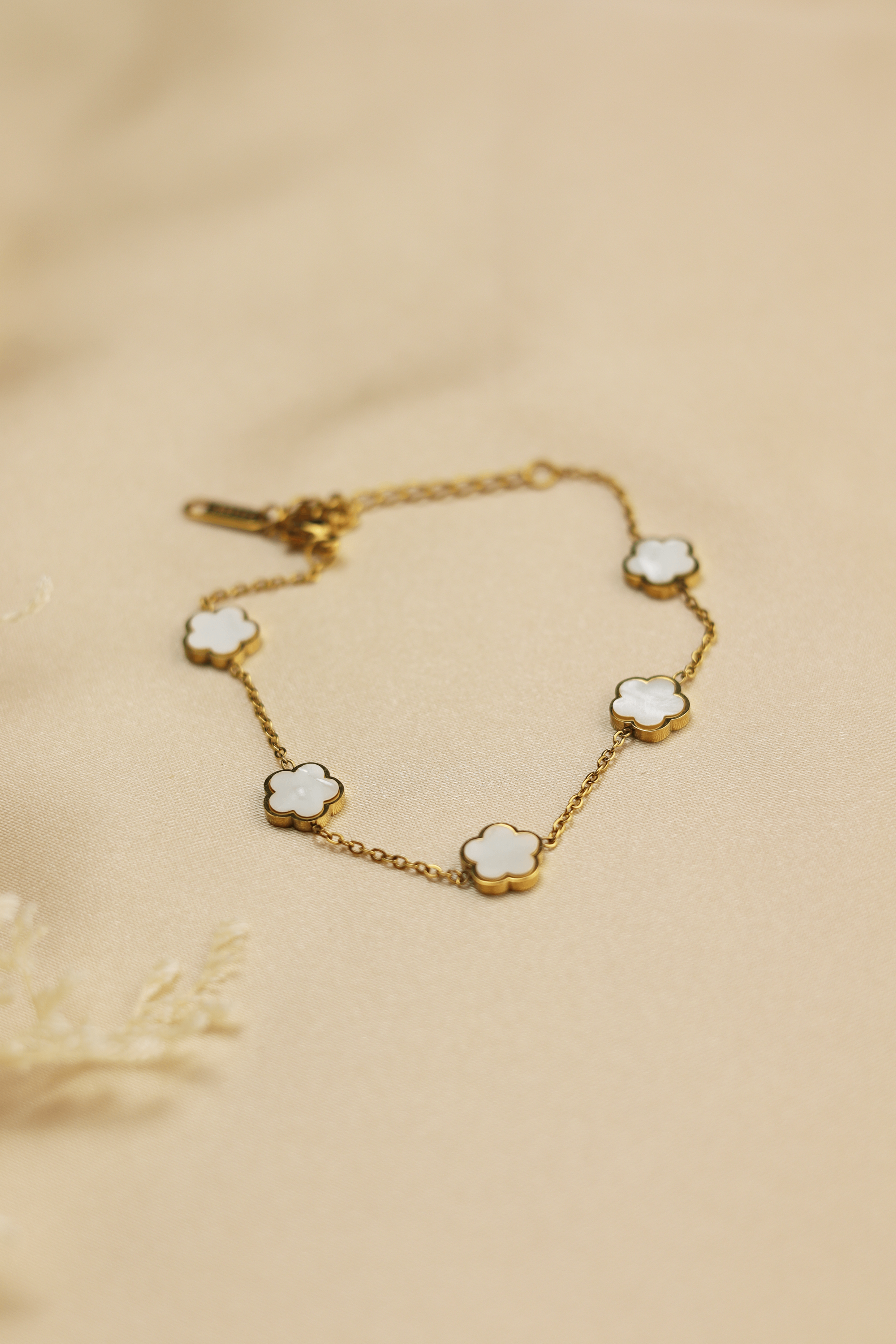 Mini Bloom Flower Bracelet