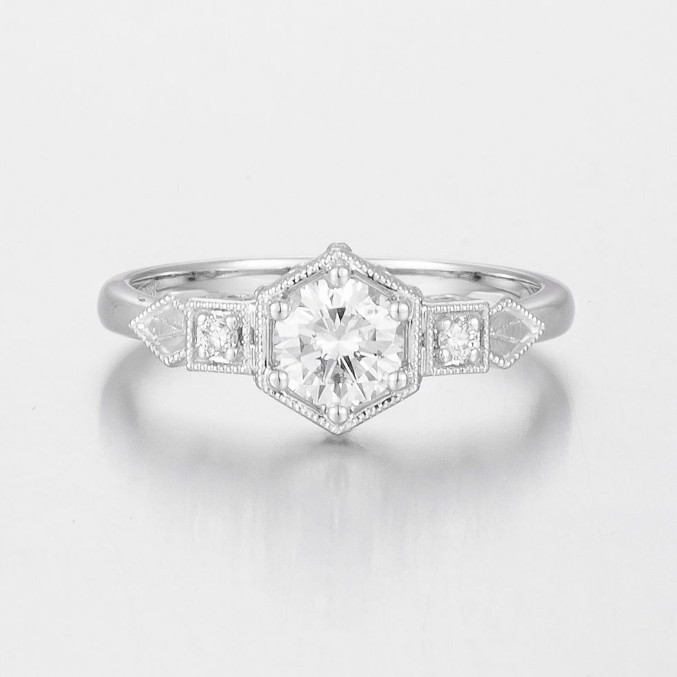 14CT White Gold Diamond Antique Style Ring