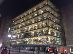 Bilbao Kütüphanesi