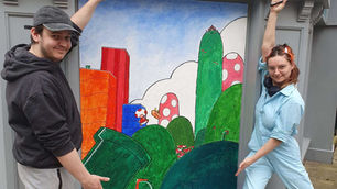 Cut the Mustard paints a mural!