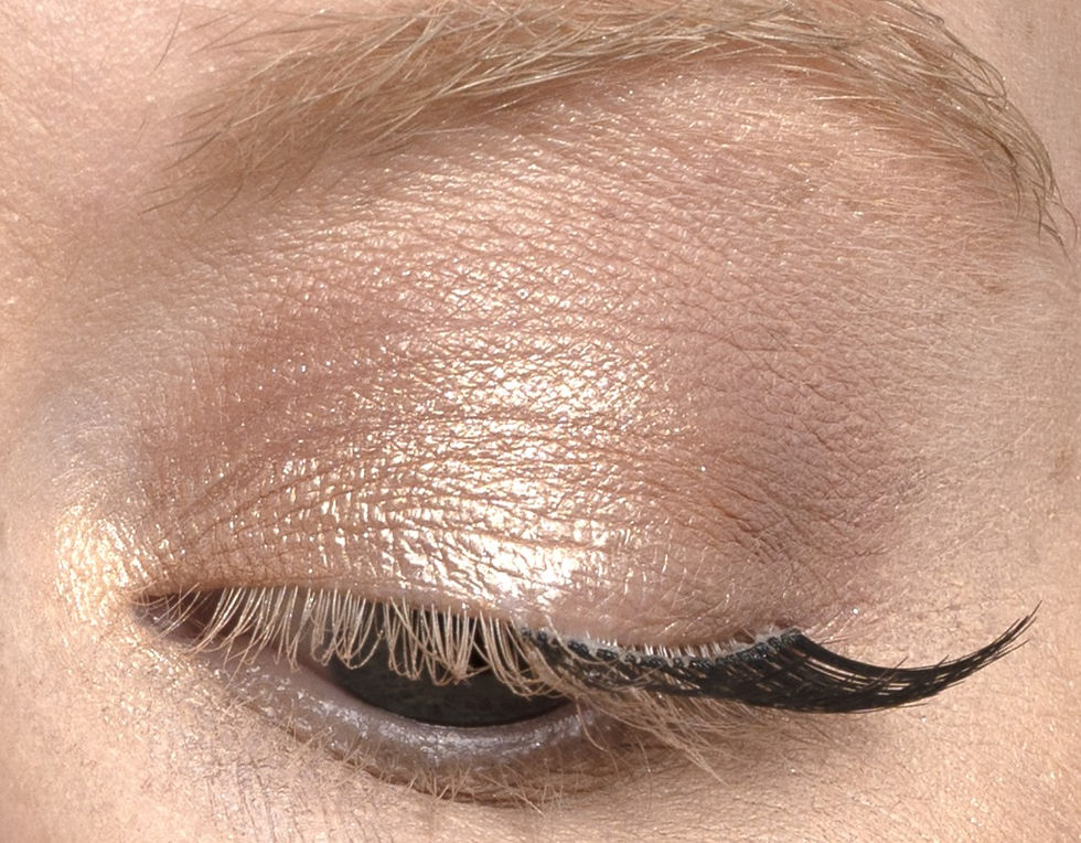 Thumbnail: "Moyenne" Luxury Accent Lashes