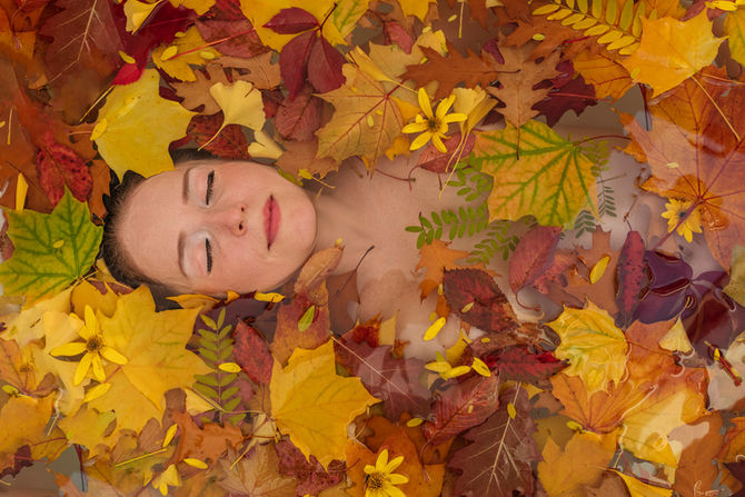 Autumn Skincare Routine: How to Transition Your Skin for Colder Weather (Science-Backed)