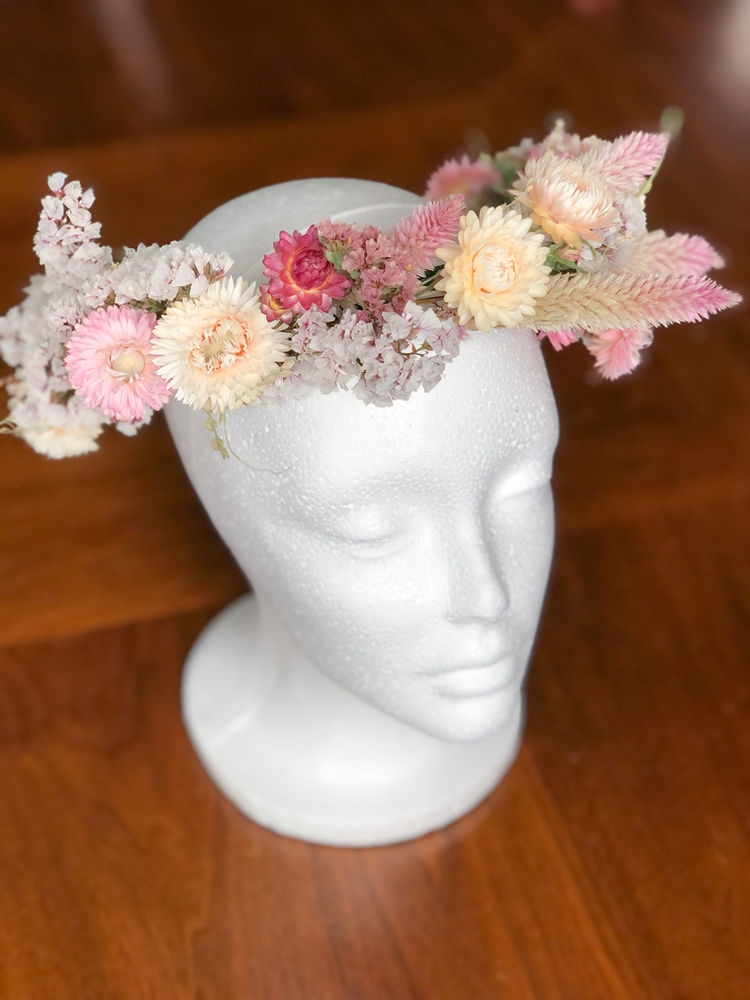 How To Make a Dried Flower Crown & Wreath Ornament