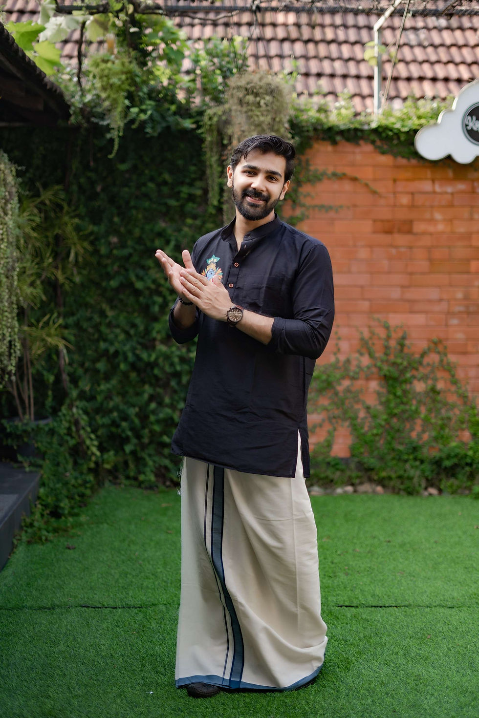 Thumbnail: Angad - Black