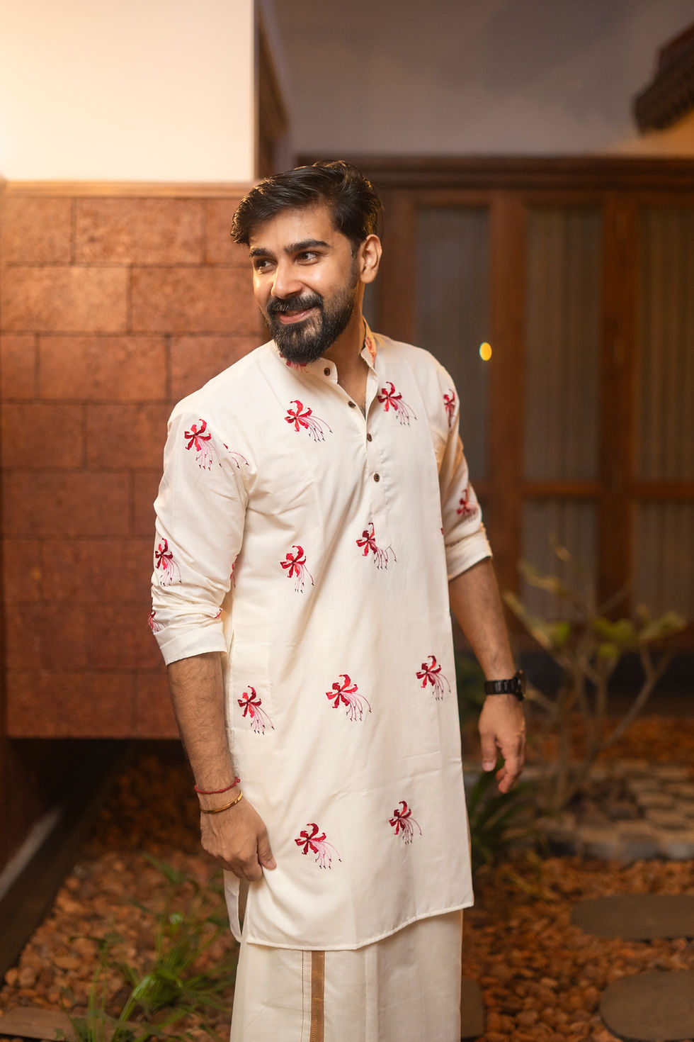 Thumbnail: Senganthal Kurta Dhoti