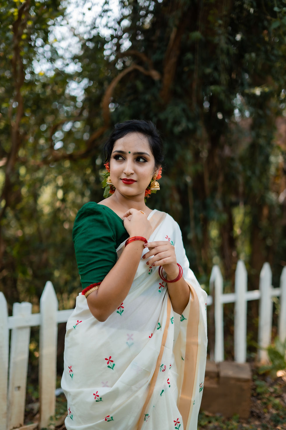Thumbnail: Chethi Poovu (Embroidered)