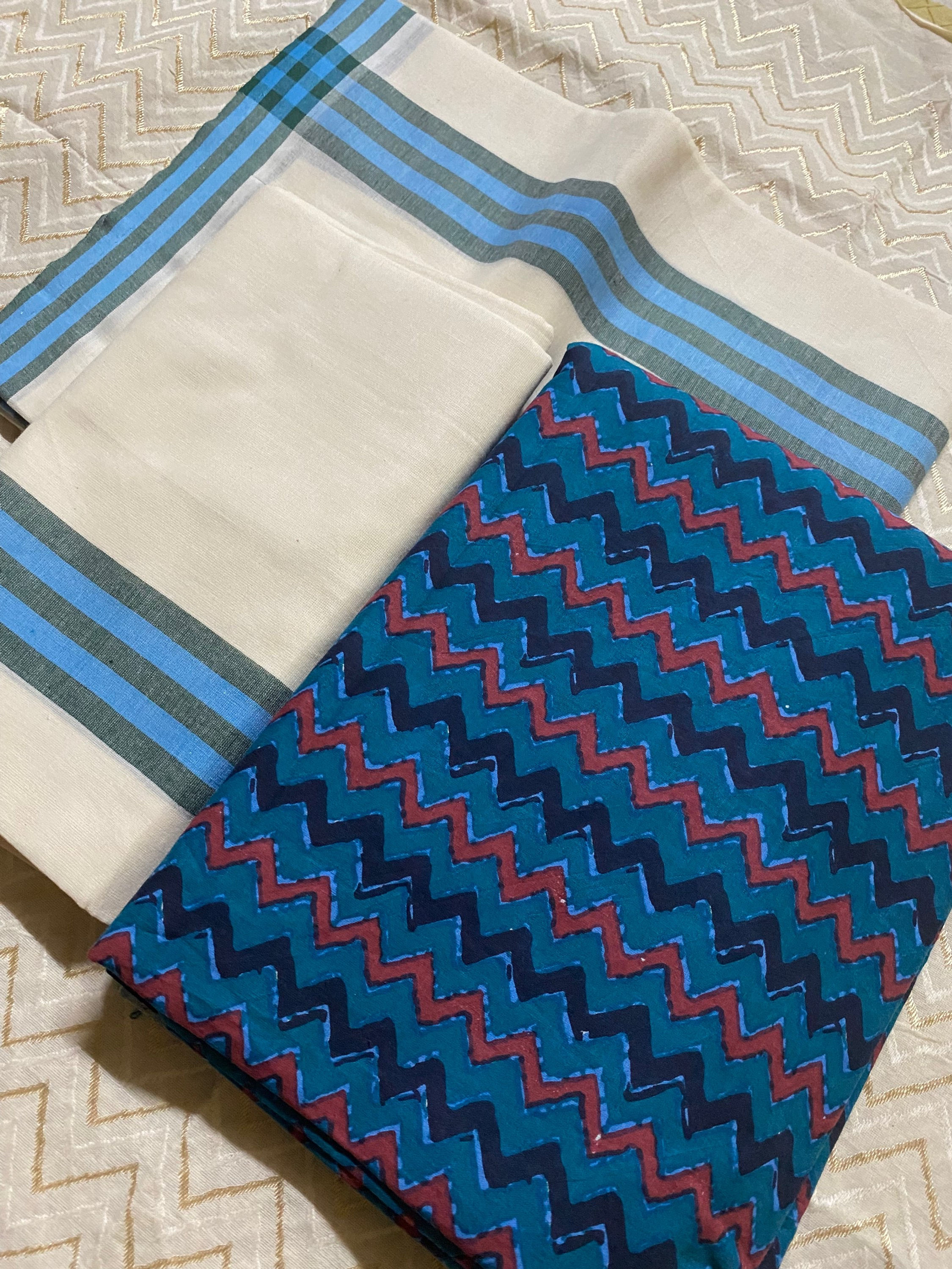 Mundum Neriyathum with Blouse - 1