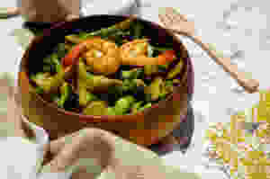 Gebratener Brokkoli mit Garnelen