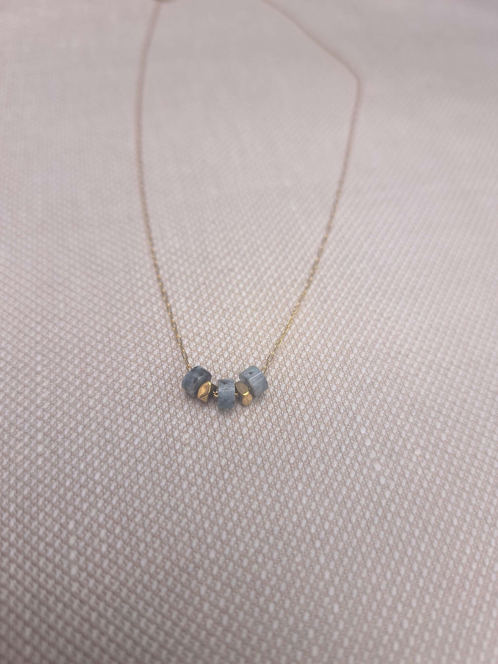 Thumbnail: Ketting african turquoise en hematiet 