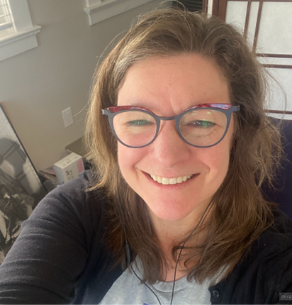 Kris Bondi headshot.png