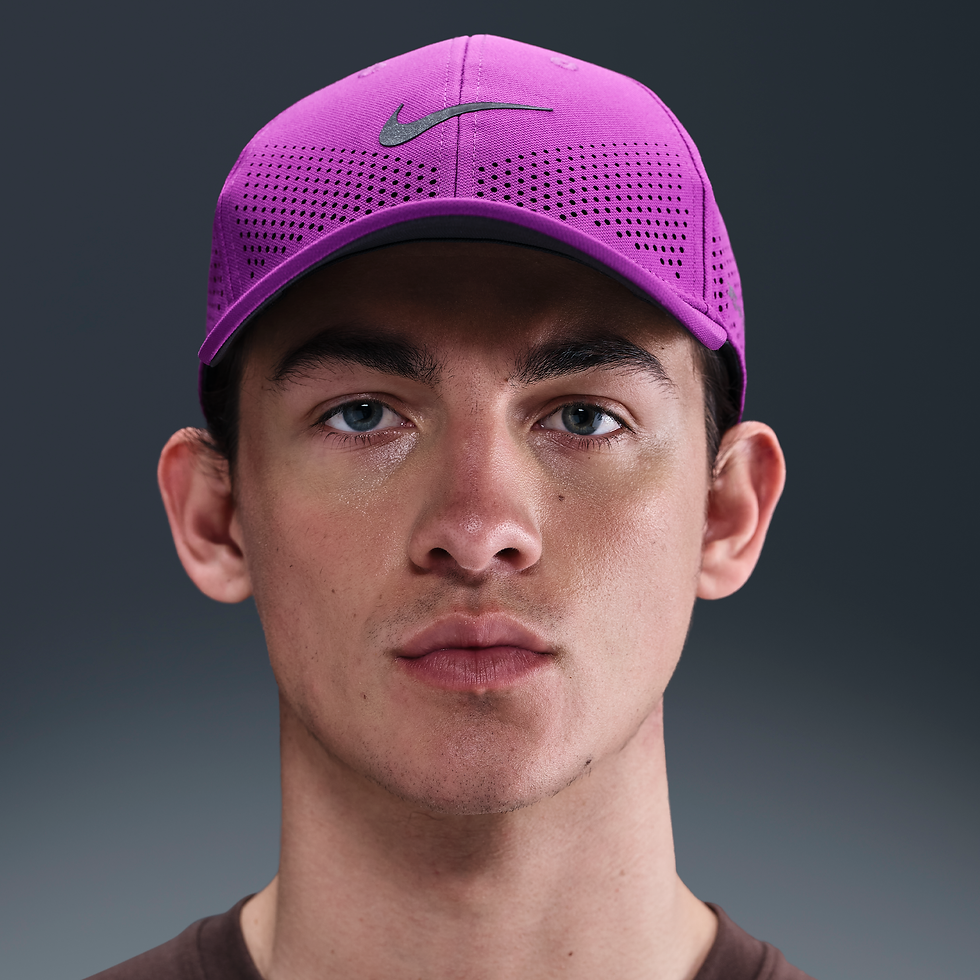Gorra Swoosh estructurada Nike DriFIT ADV Club - Morado - 50% Poliéster reciclad