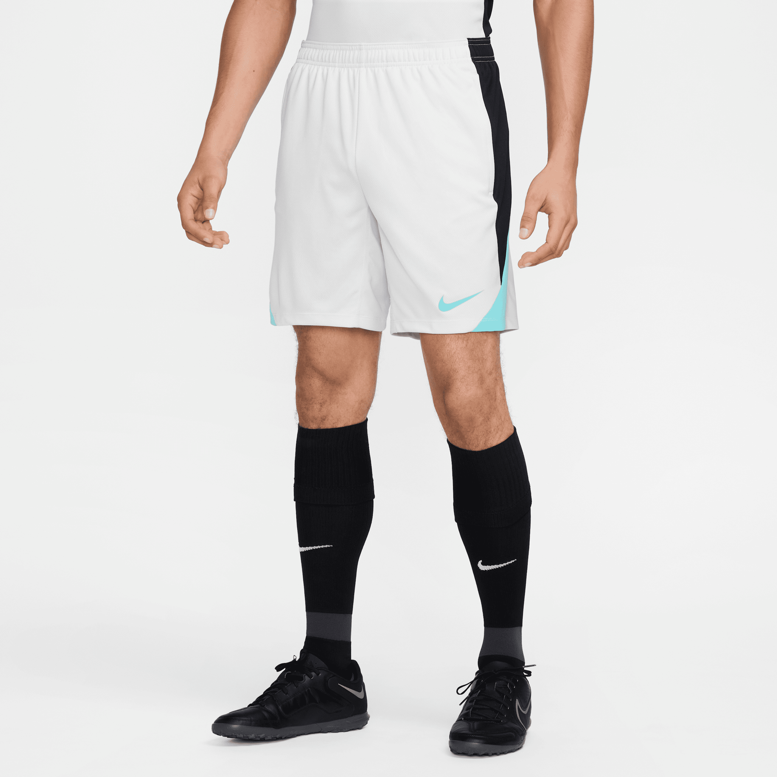 Shorts de fútbol Dri-FIT para hombre Nike Strike - Gris - 50% Poliéster reciclad