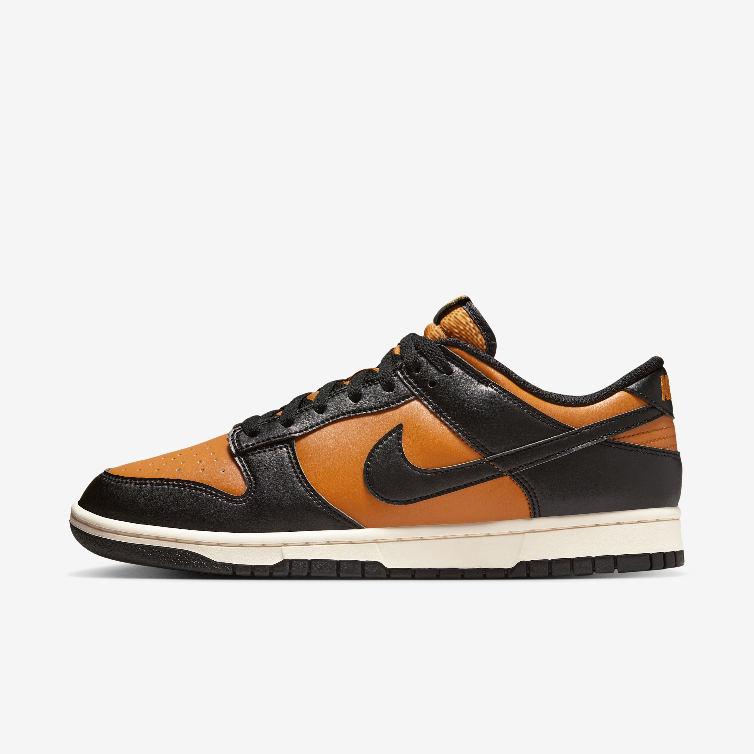 Tenis para hombre Nike Dunk Low Retro - Marrón