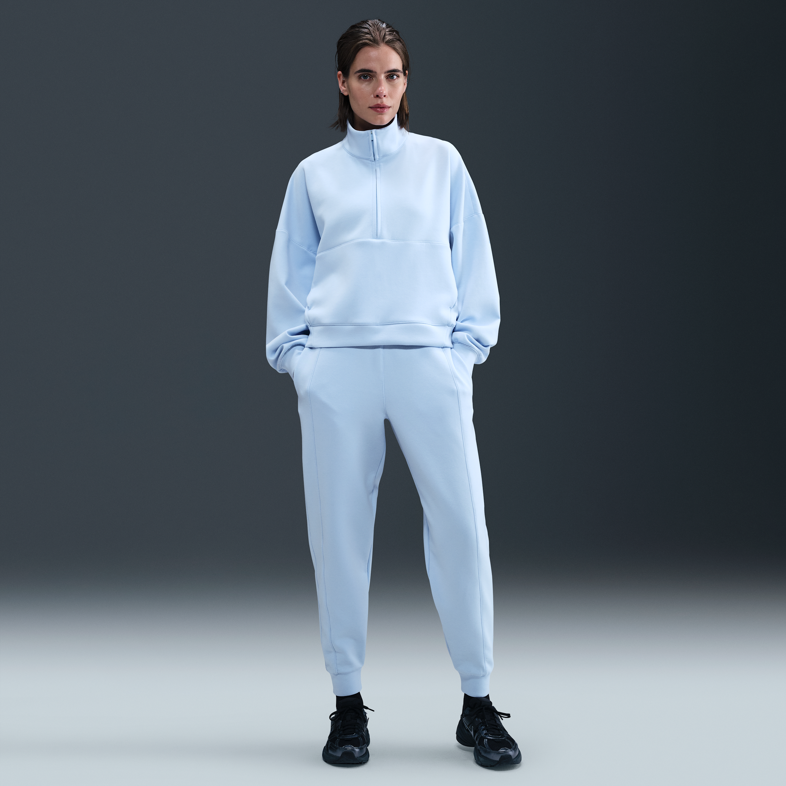 Joggers Dri-FIT de tiro medio para mujer Nike 24.7 ImpossivelySoft - Azul