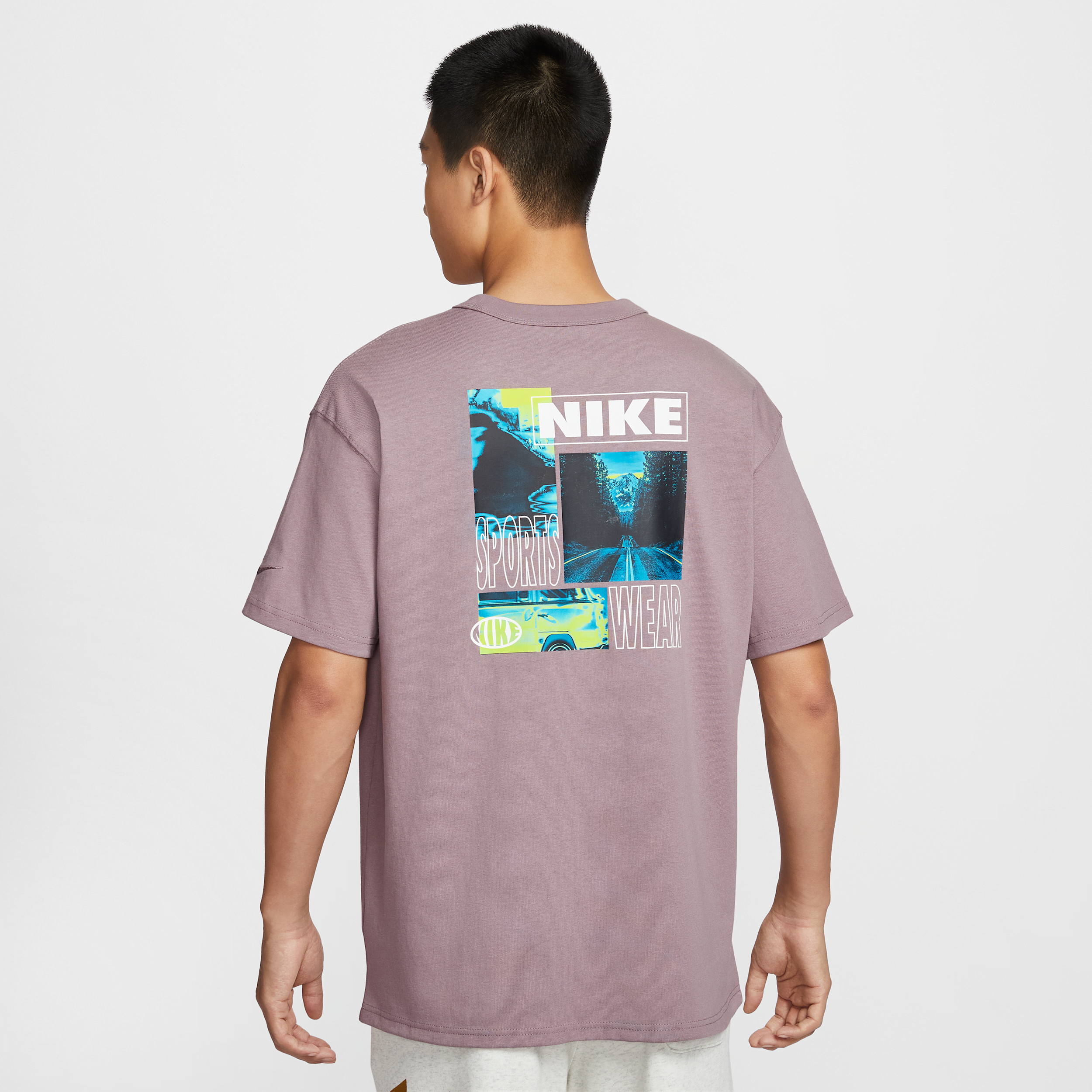 Playera para hombre Nike Sportswear Premium Essentials - Rosa