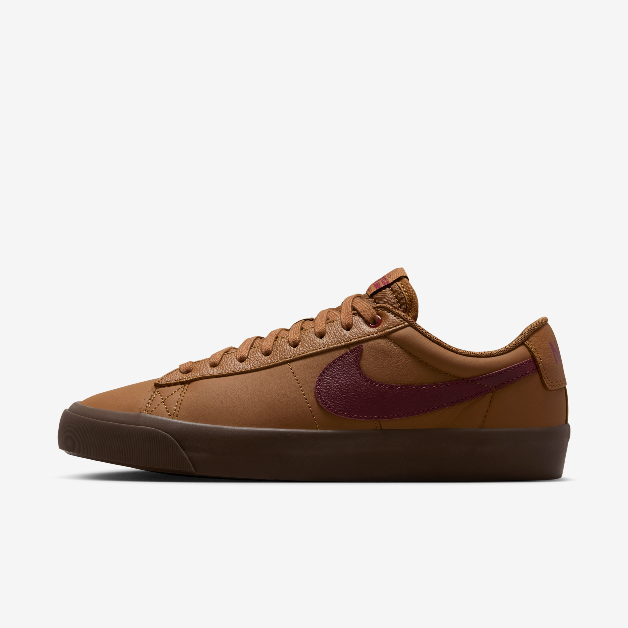 Tenis para hombre Nike SB Blazer Low Pro GT - Marrón