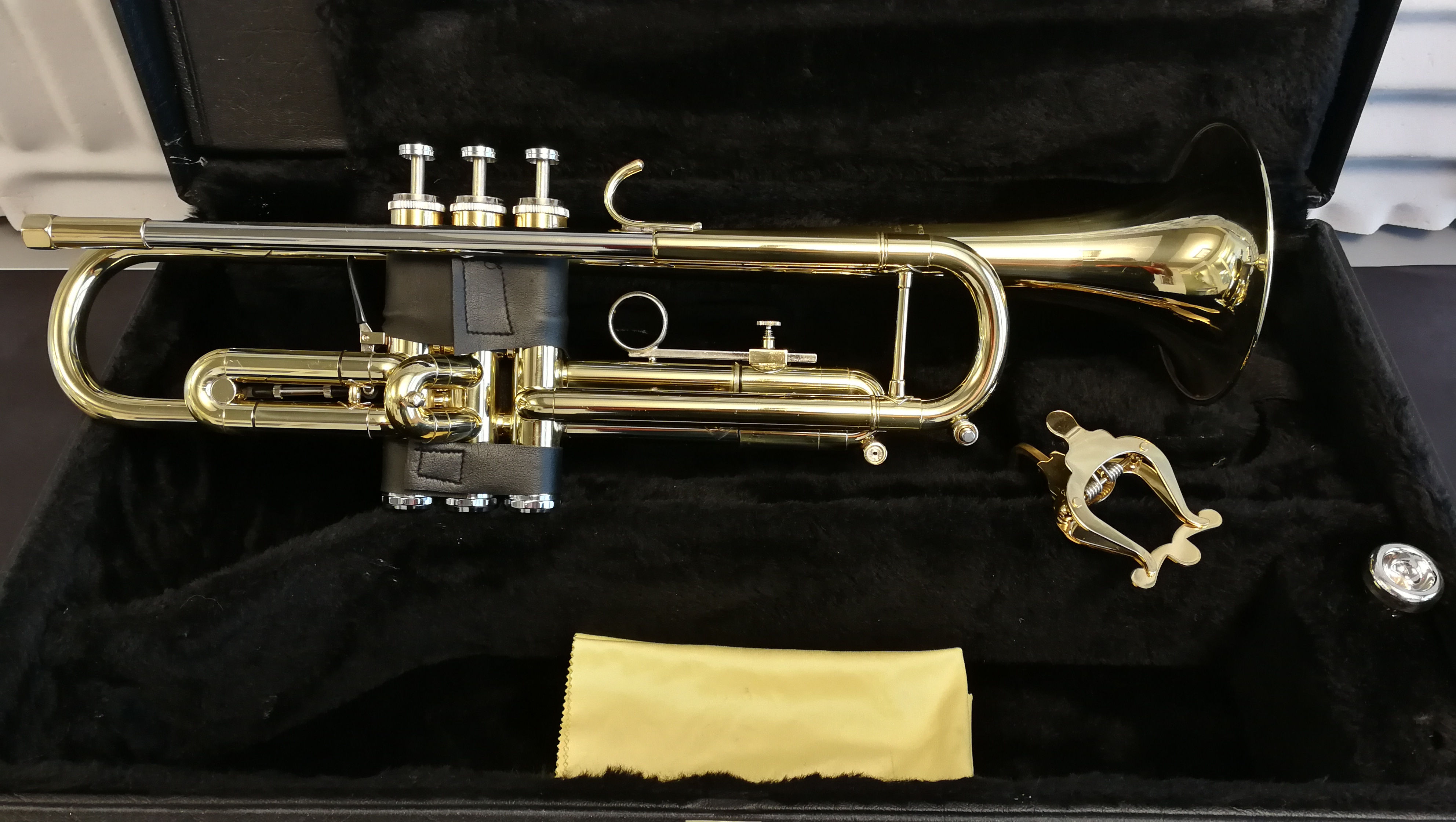 Bb-Trompete GETZEN Eterna