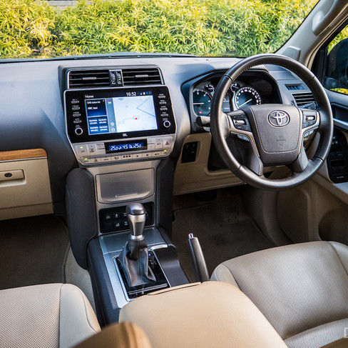 It also comes with premium audio systems that deliver crystal-clear sound quality, and advanced infotainment displays