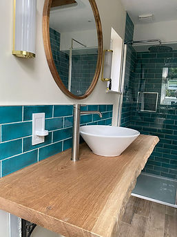 Bathroom 5.jpg