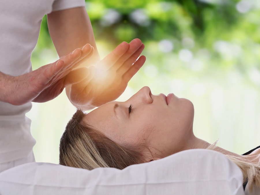 5e3401bb0aab0e00cb85e97f9d7345175931c066_healing-hands_barbara-brennan-school.jpeg