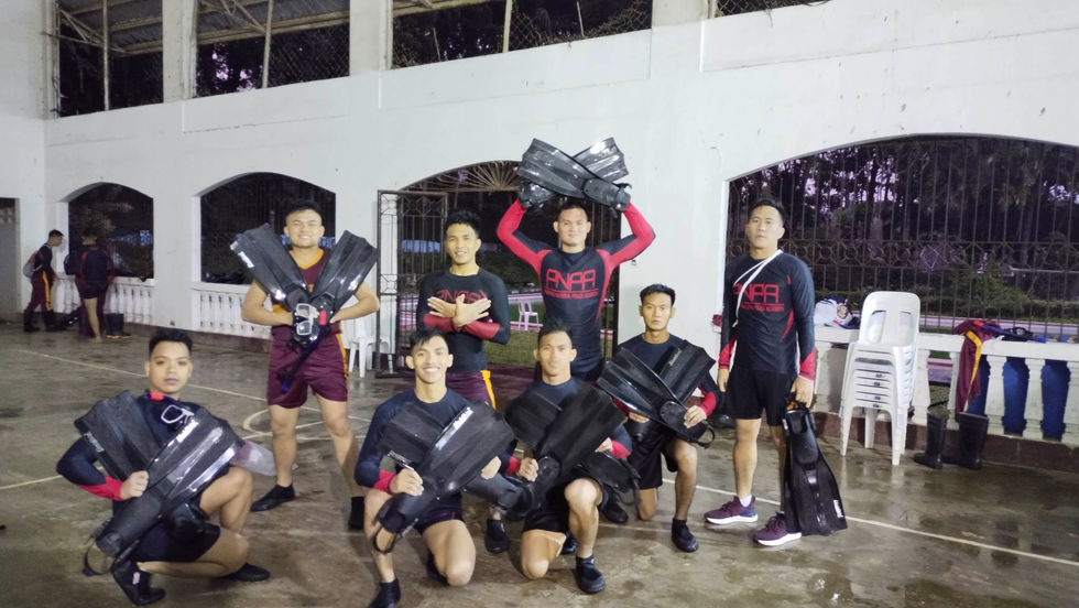 Scuba Divers