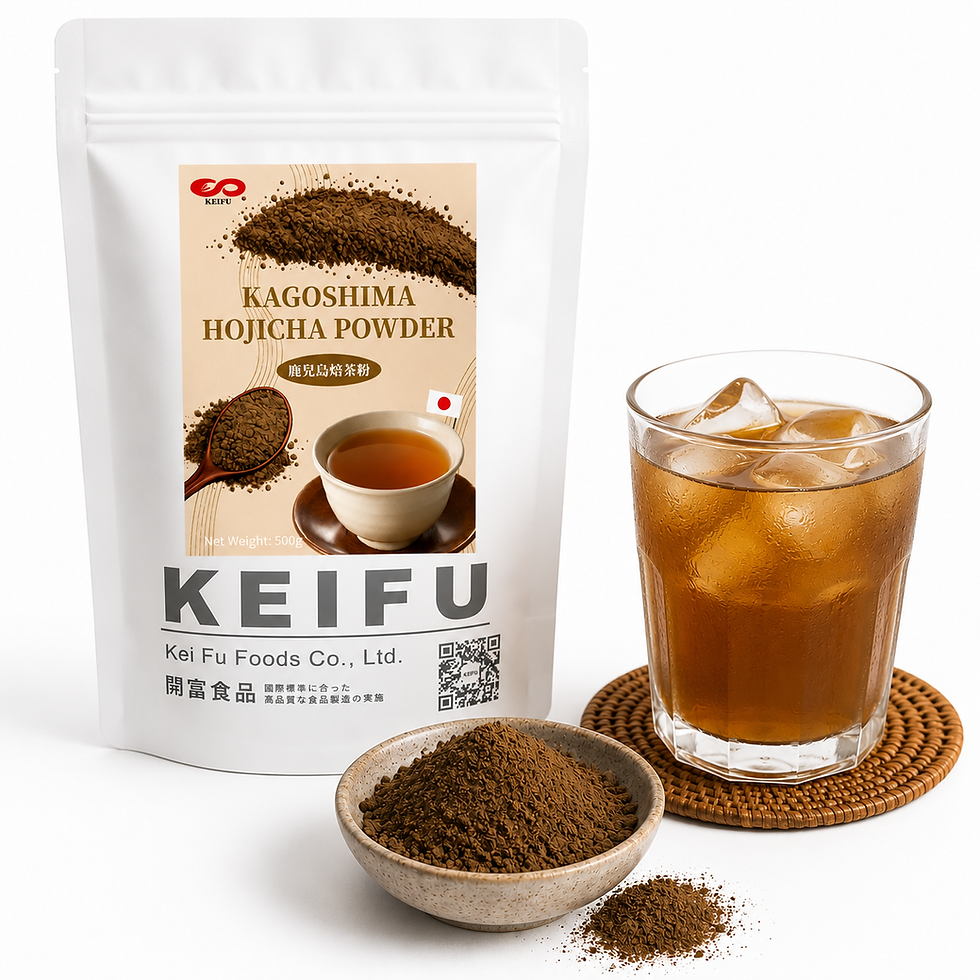 Thumbnail: KEIFU Kagoshima Hojicha Powder displayed with an iced hojicha beverage, roasted tea leaves, and finely ground hojicha powder.