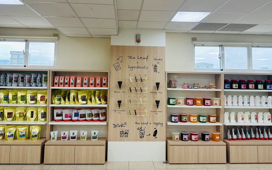 Taiwan bubble tea raw material manufacturer producing high-quality tapioca pearls and beverage ingredients for export.