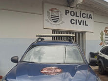 IndivÃduo é preso por tráfico de drogas na Vila Primavera
