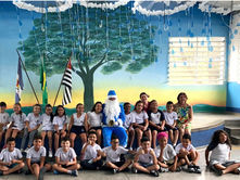 Papai Noel Azul da GM visita escolas municipais de Itatiba