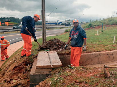 Jundiaí reforça prevenção contra enchentes com mais de 6 mil limpezas de bocas de lobo