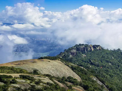 Feriado de 1º de Maio: Prefeitura de Atibaia divulga orientações para visitação à Pedra Grande