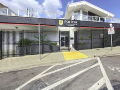 Criminosos furtam andaimes e materiais de construção de igreja em Atibaia