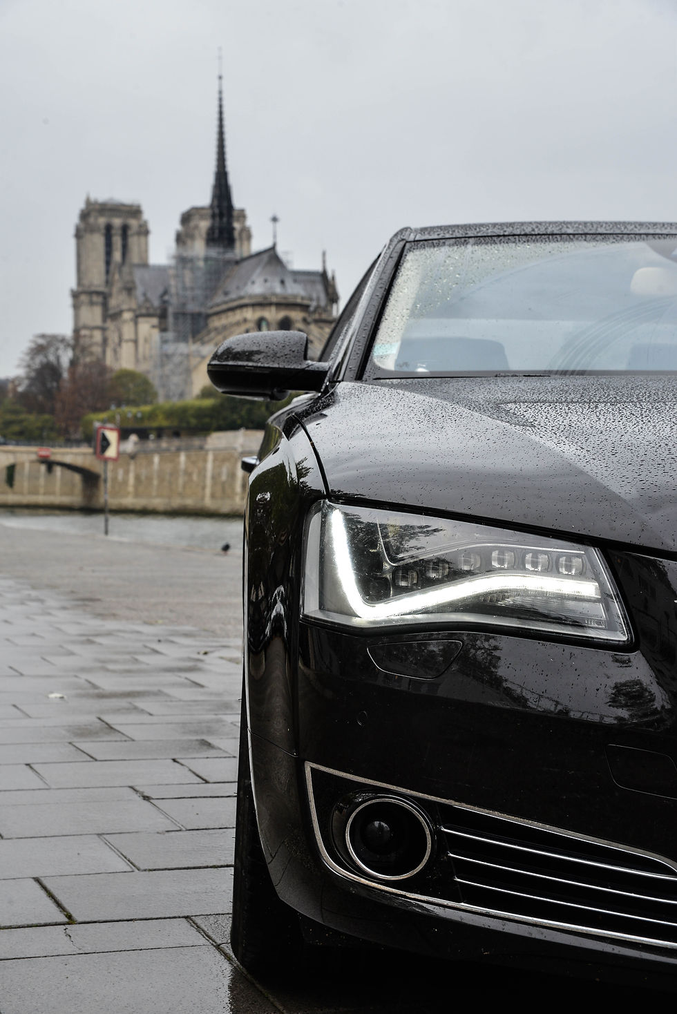 Miniature : Audi A8L W12
